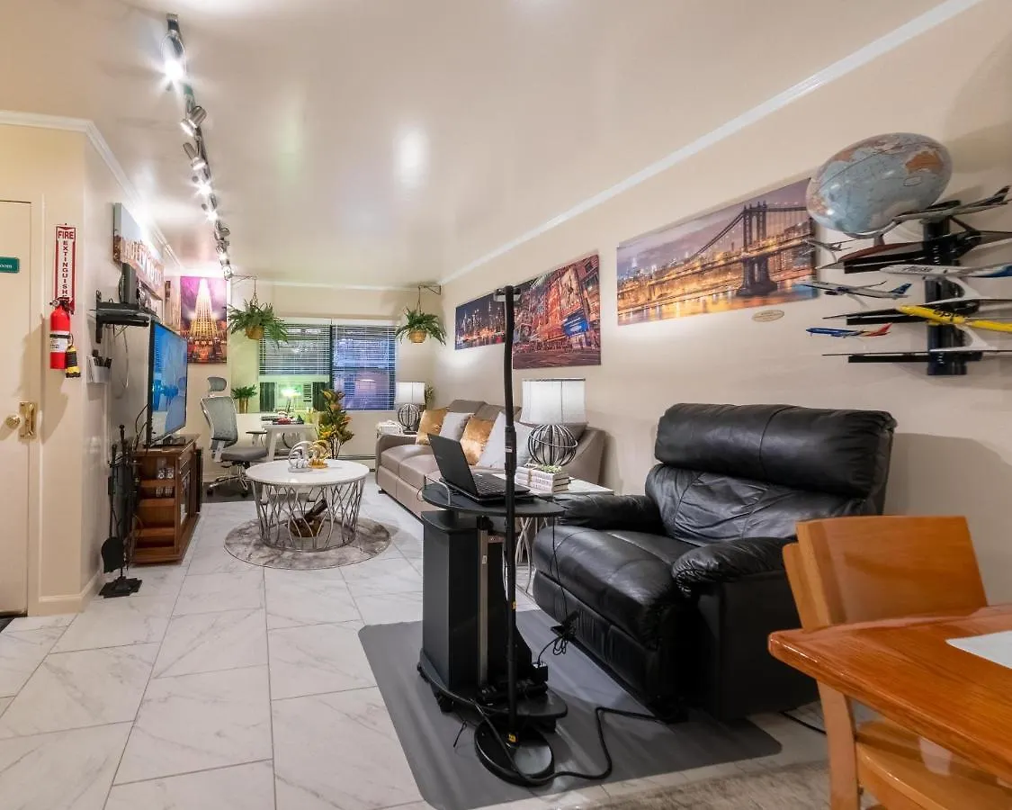 Two-Bedroom Serviced Apartment: High-Speed Wi-Fi & Bi-Monthly Housekeeping New York